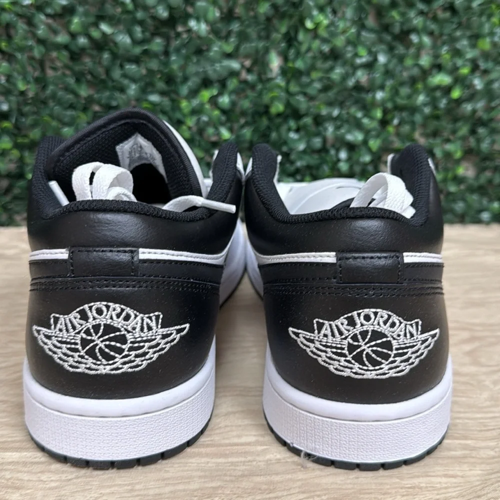 Air Jordan 1 Low Sneakers White/Black - 10.5